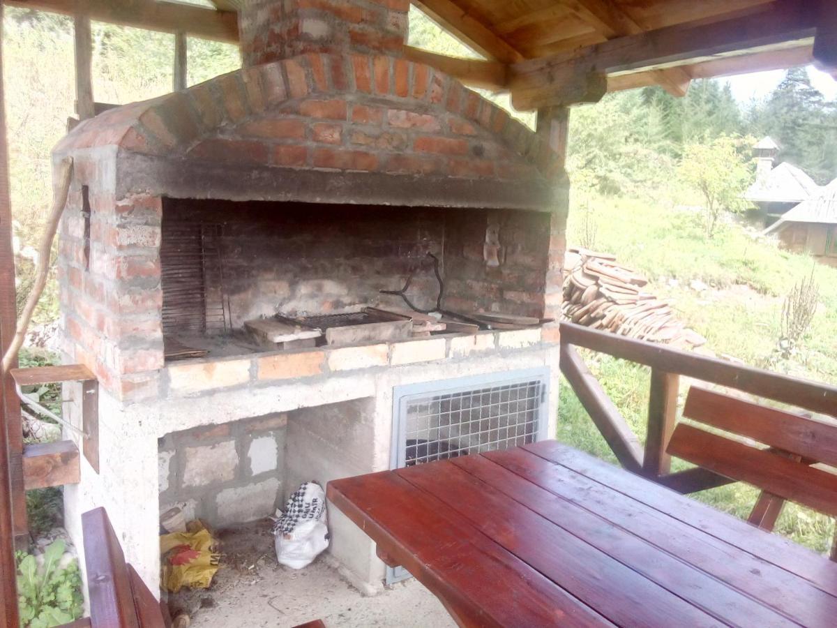 Planinska Kuca Dusan Mitrovac Buitenkant foto